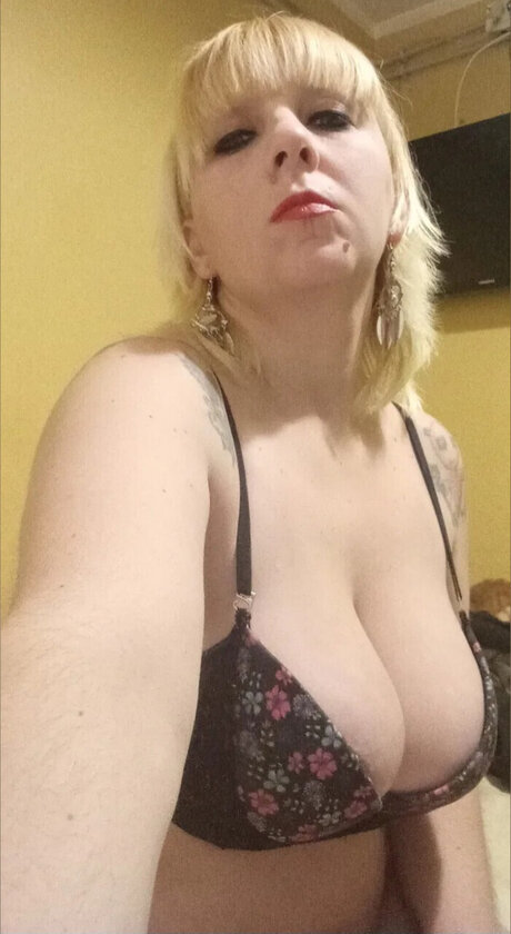 Ana Pometti estrella porno hd foto