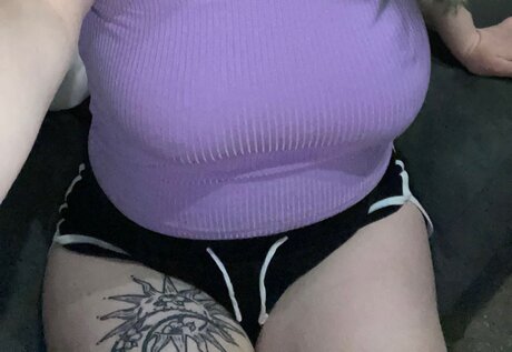 Alivia estrella porno de arte galería