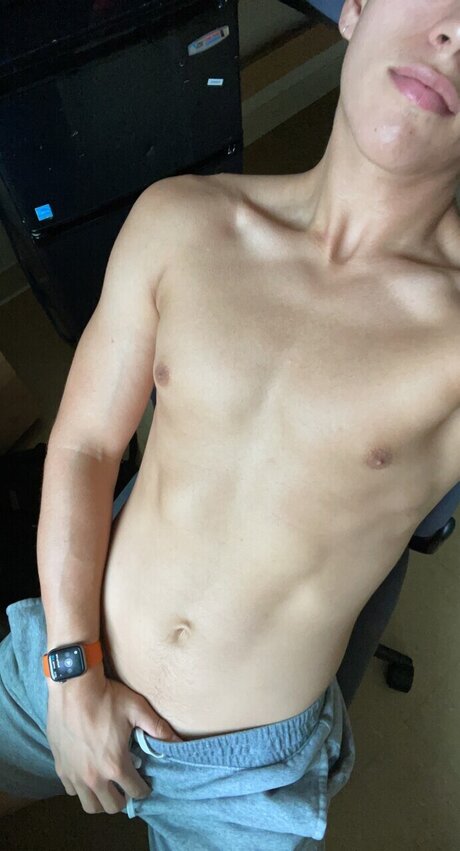 Luca Vazquez modelo superior imagen