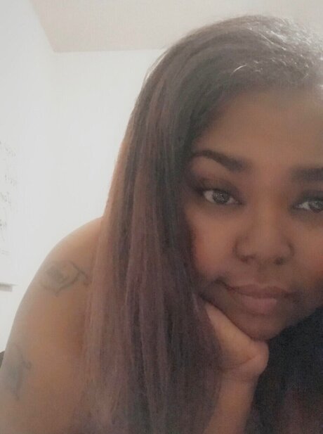 IknoUtastnIt modelo de arte fotos