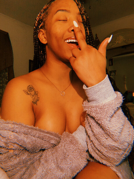 Roseeee xxx estrella porno galería