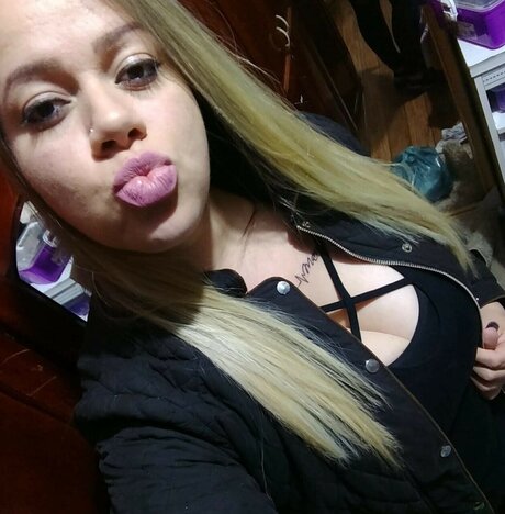 Fernanda Pontes modelo desnudos fotos