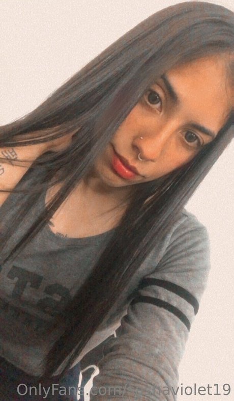 sashaviolet19 modelo desnudo imagen