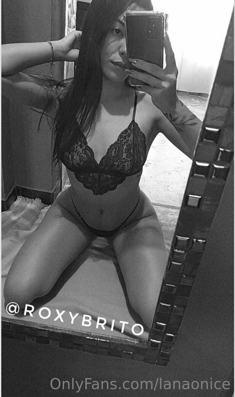 lanaonice modelo desnuda galería