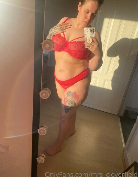 mrs cloverfield modelo superior fotos