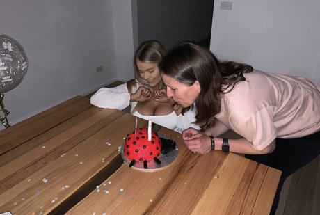 Lauren S estrella porno agradable galería