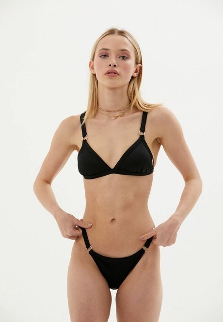 Lola Losada modelo sexual galería