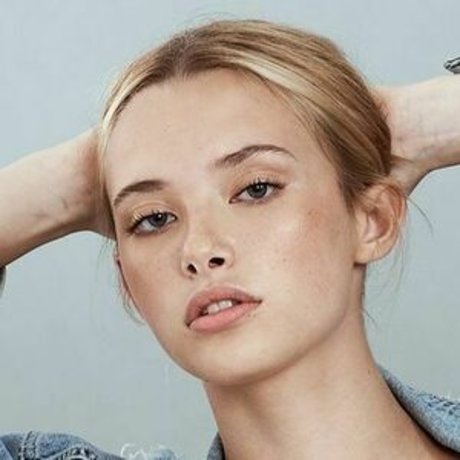 Lola Losada actriz caliente galería