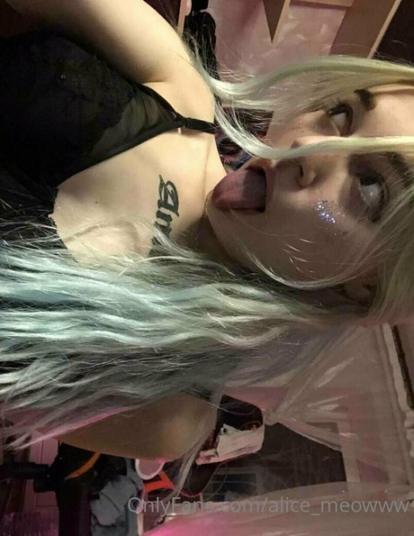 alice hot xxx desnudos de estrellas foto