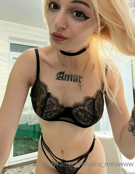 alice hot xxx desnudos estrella porno galería