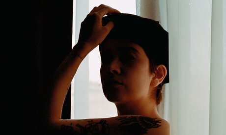 milf al aire libre onlyfans bastante caliente foto