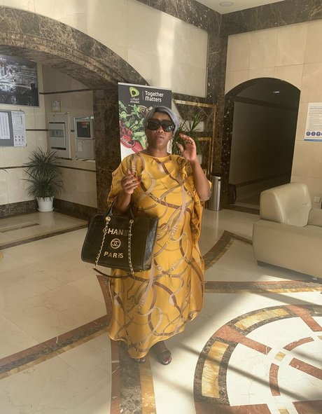 madam___caramel desnudos de modelos galerías