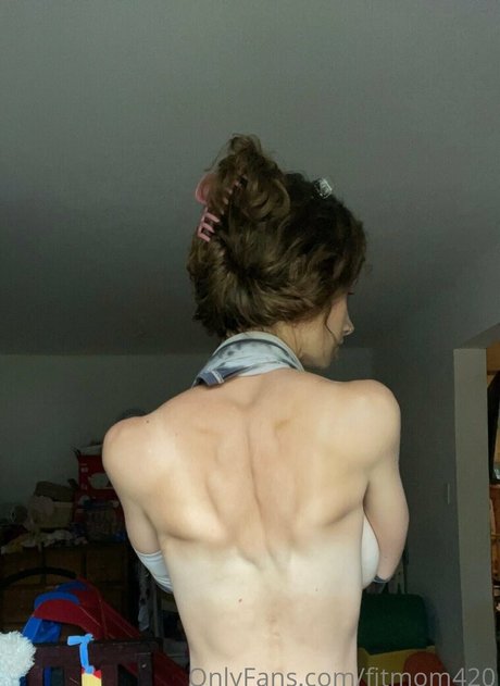 fitmom420 modelo sexual imagen