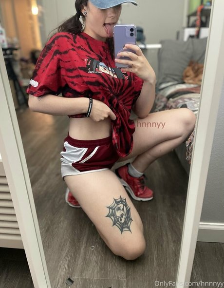 hnnnyy actriz exclusiva galerías