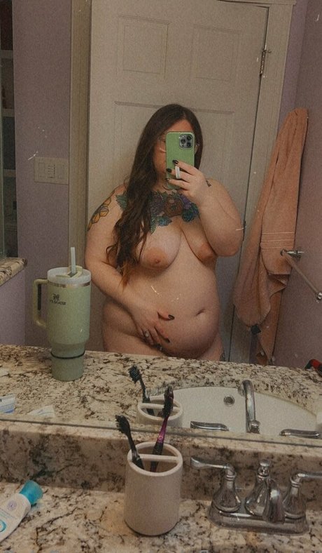 onlyflowersinhell modelo desnudos galerías