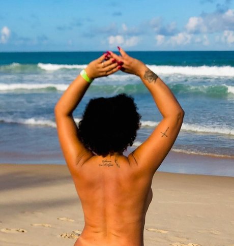 Sandra Sissi modelo pornografico imágenes