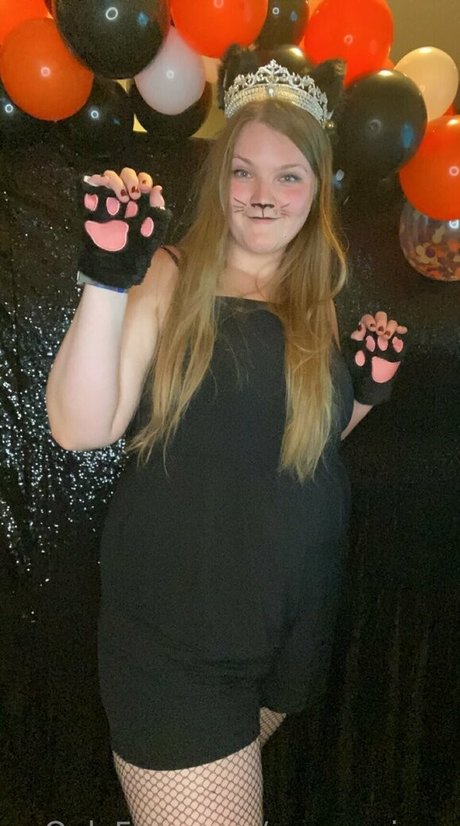 rubia embarazada onlyfans xxx desnudos galería