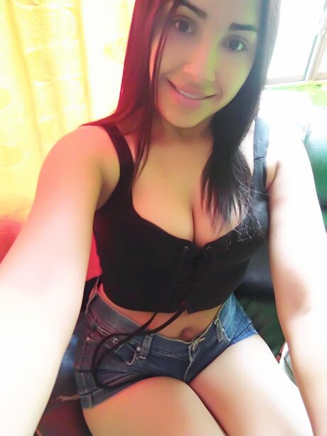 Laura Trujillo modelo hermosa fotos