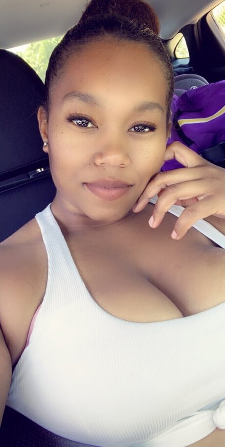 Hannah26 estrella atractiva galerías