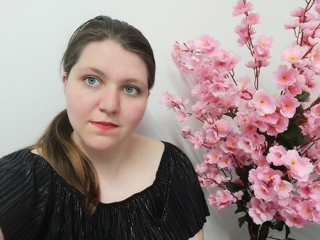 Doczi Claudia estrella porno en alta definición imagen