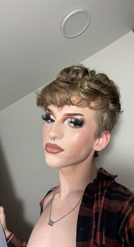 Nolan modelo libre galerías