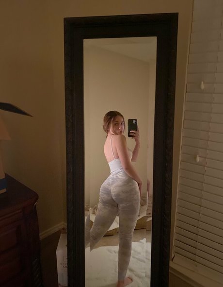 Tayler Hills estrella adulta galería