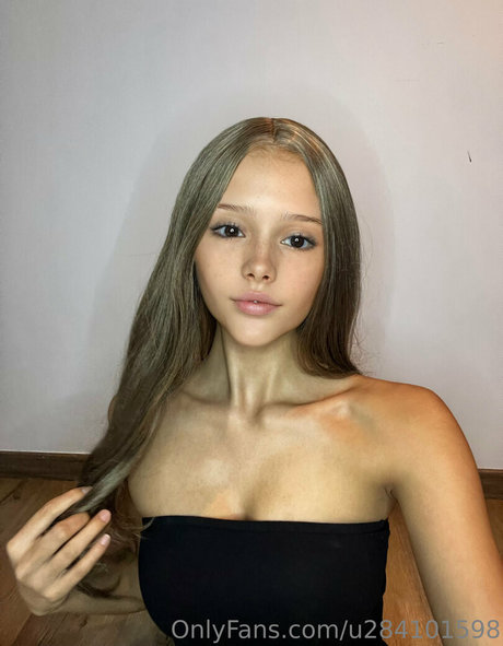 ariana greene estrella exclusiva galerías