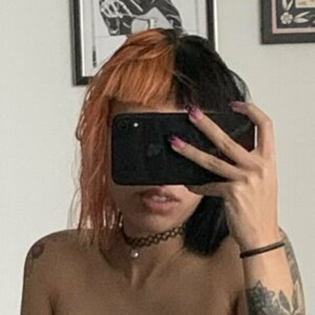 Sheiscursed estrella hd galerías