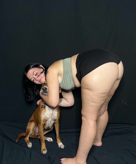 Lex Saige modelo atractivo galería