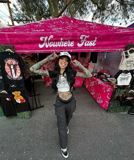 Angela Mazzanti estrella pornografica imágenes