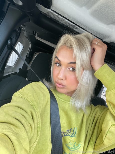 milf con curvas onlyfans hermosa desnuda recopilación