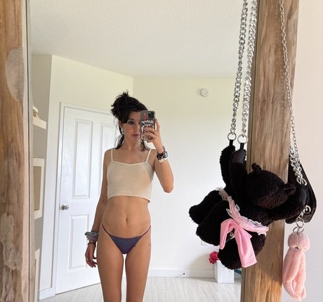 Anne Frank modelo desnuda recopilación