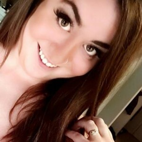 Sarsinator xxx estrella porno foto