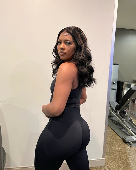 Saleema Mansur estrella xxx imágenes