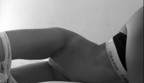 Emily Pemberton modelo caliente galería