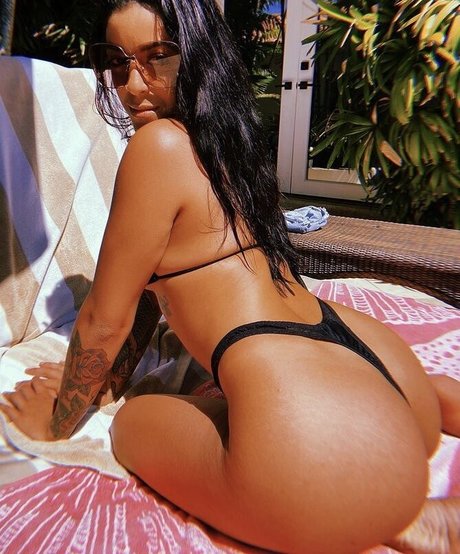 Mia Martinez actriz foto