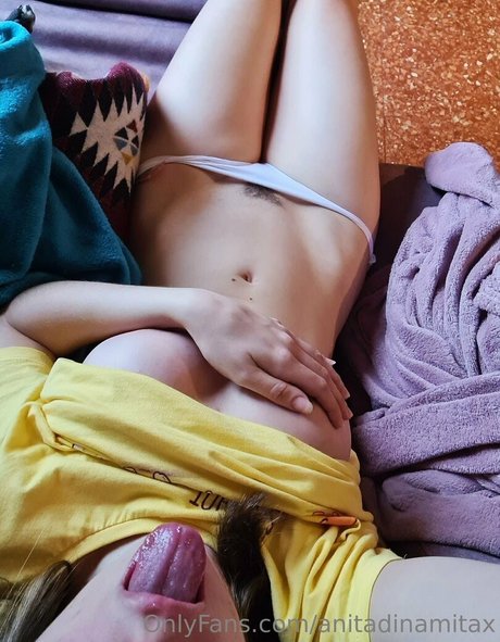 Anita Dinamita X estrella porno agradable galerías