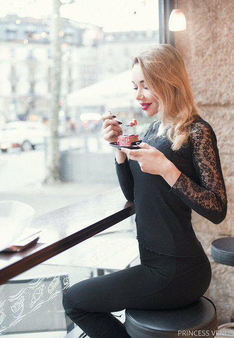 venus princesse modelo bonita archivo