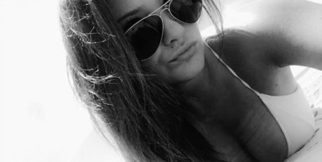 Dana S modelo libre archivo