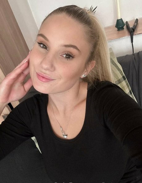 katemoonn buen modelo recopilación