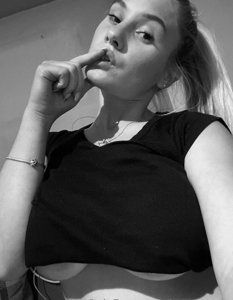 katemoonn modelo adulto imagen