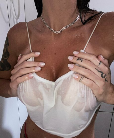 Rafaela Assmann bonita estrella imágenes