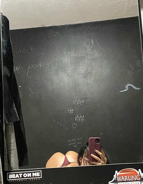 Rafaela Assmann estrella porno desnuda fotos