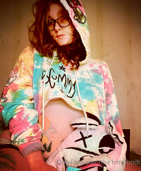 the1rmdbndt actriz sexual foto