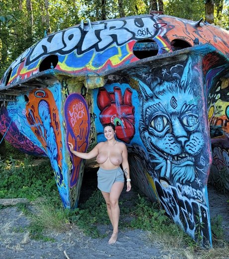 Nina Elle actriz caliente galerías