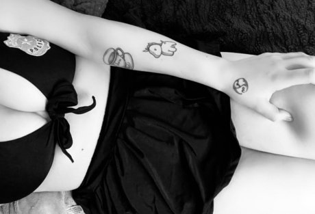 Phoebe mae modelo erótico galerías