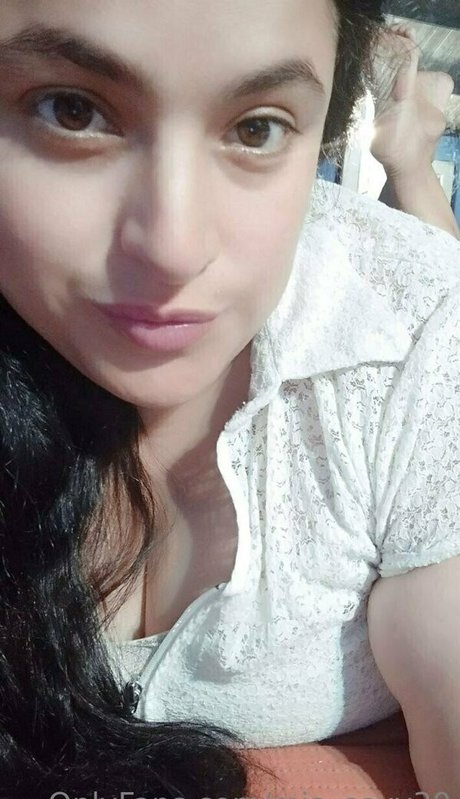 mia sexy30 hermosa estrella porno galerías