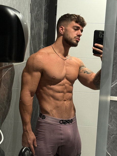 FreakyFitKing estrella xxx fotos