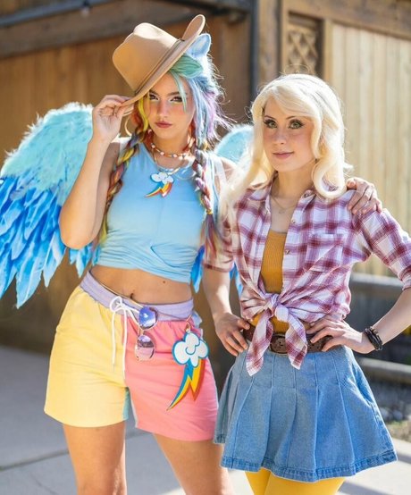 Raineemery desnudos de modelos foto