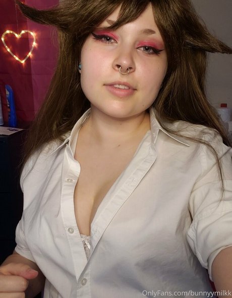 bunnyymilkk sexo estrella porno fotos